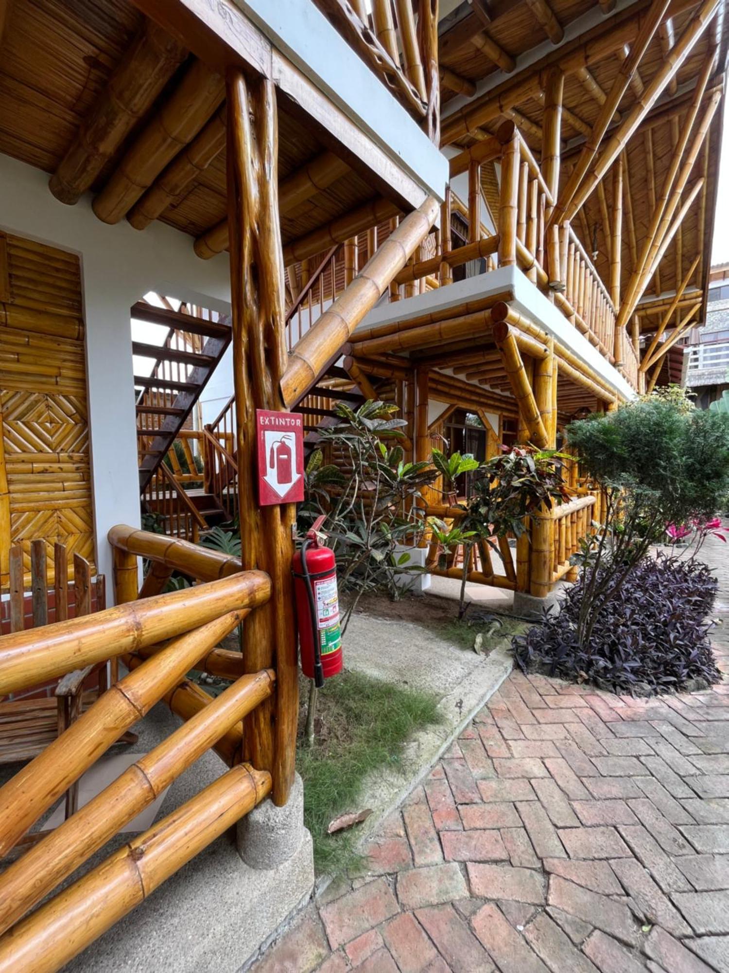 Puerto López Victor Hugo Hotel מראה חיצוני תמונה