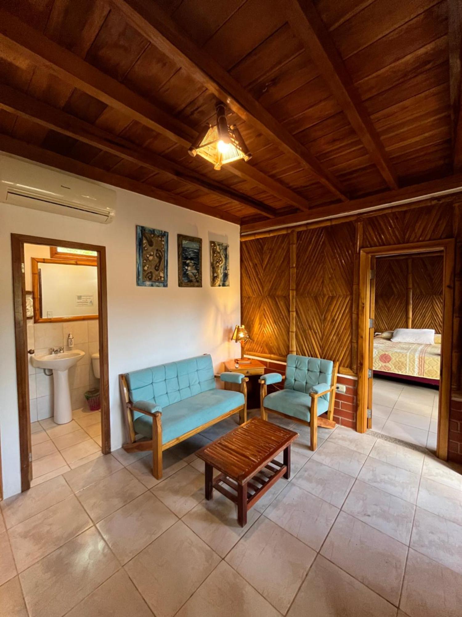 Puerto López Victor Hugo Hotel מראה חיצוני תמונה