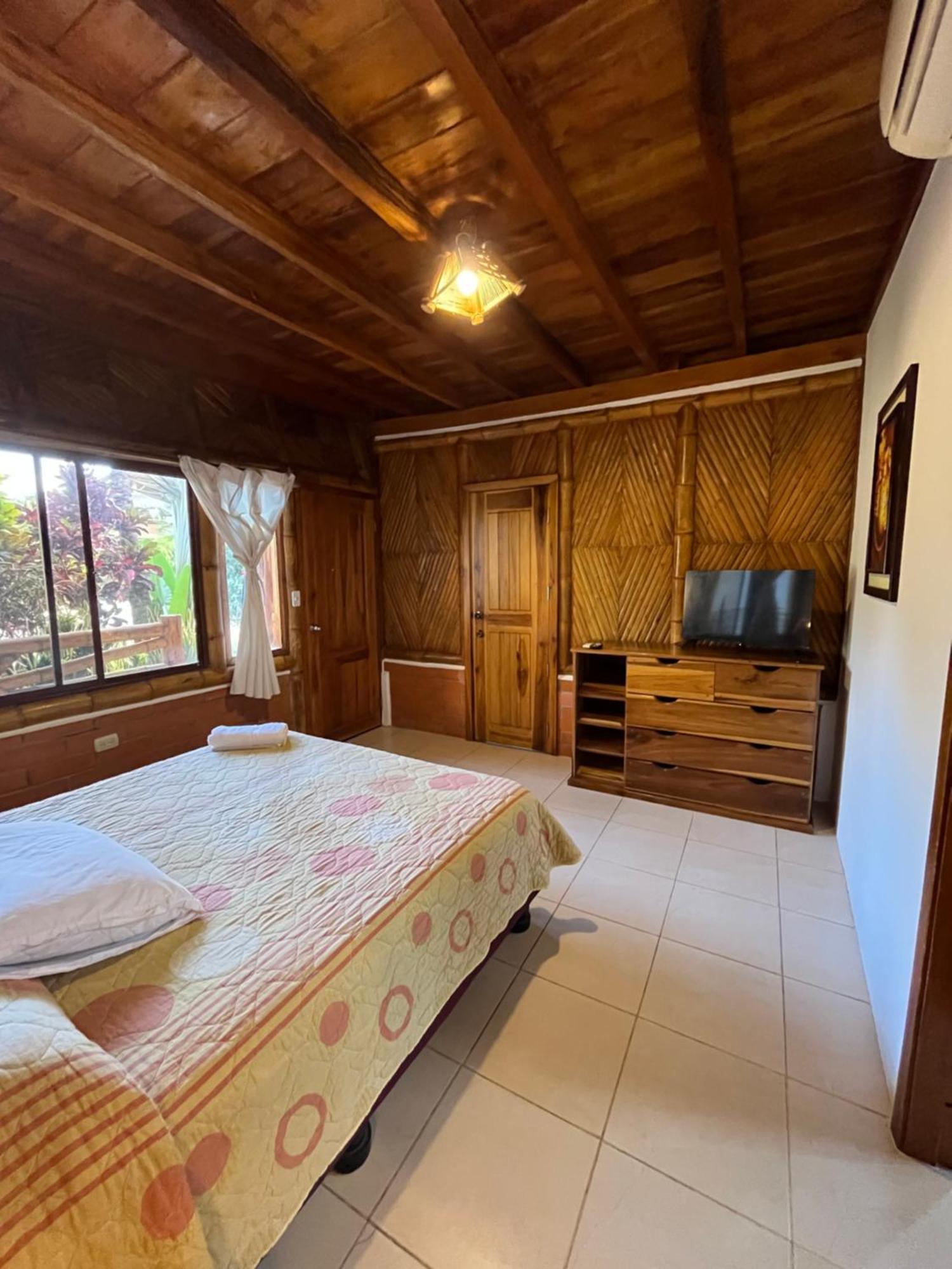 Puerto López Victor Hugo Hotel מראה חיצוני תמונה