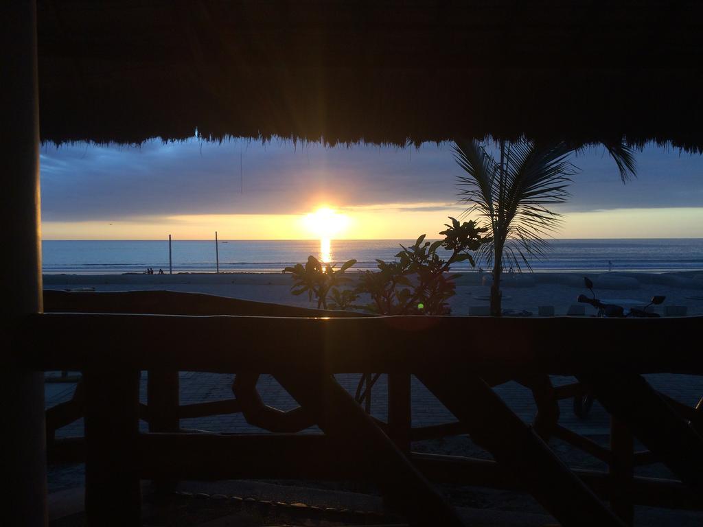 Puerto López Victor Hugo Hotel מראה חיצוני תמונה